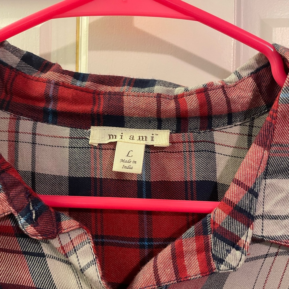 Miami Francesca’s Collection Flannel - Picture 3 of 3